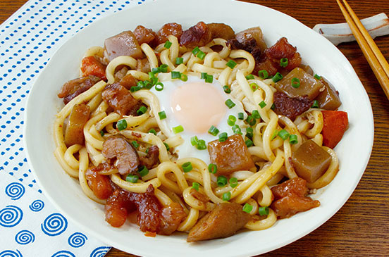 とろ玉牛すじ煮込み焼うどん